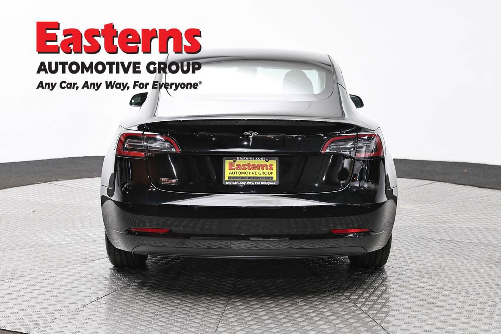 Used 2021 Tesla Model 3 Standard Range Plus image 6