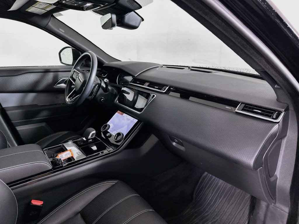Used 2023 Land Rover Range Rover Velar R-Dynamic S AWD/4WD image 38