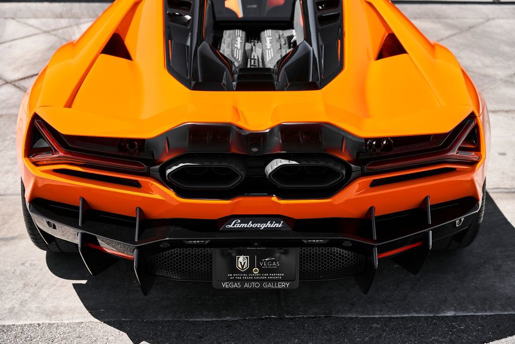 Used 2024 Lamborghini Revuelto AWD/4WD image 26