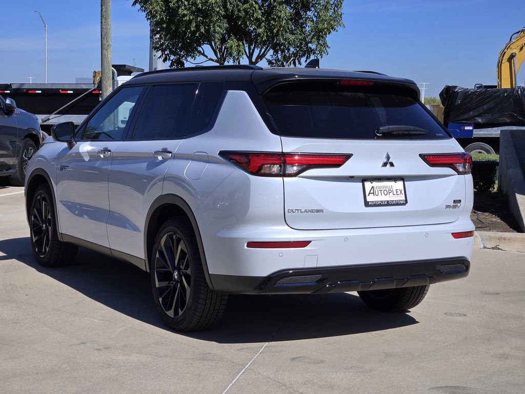 New 2025 Mitsubishi Outlander SEL Black Edition image 3