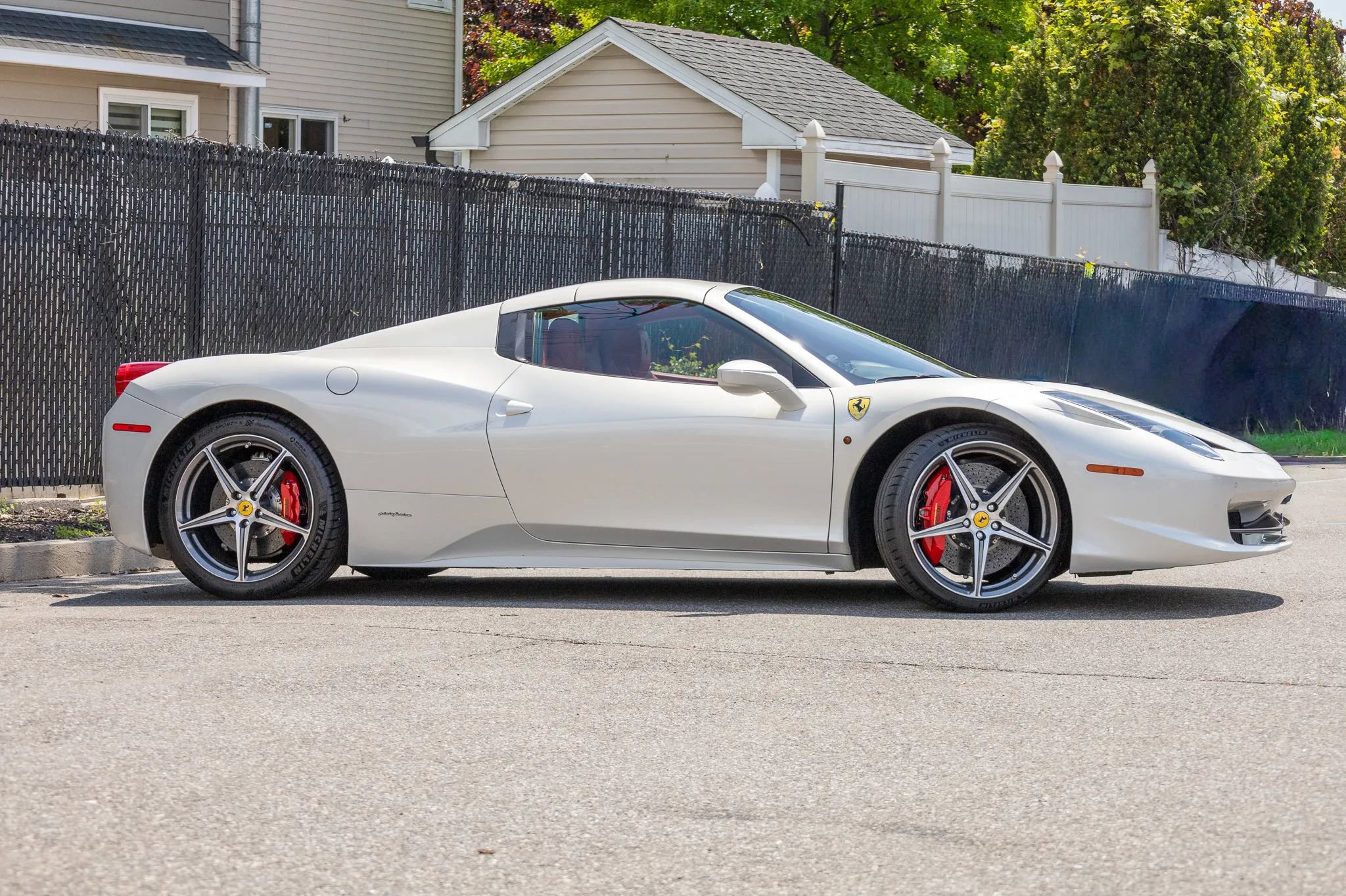 Used 2012 Ferrari 458 Spider RWD image 16