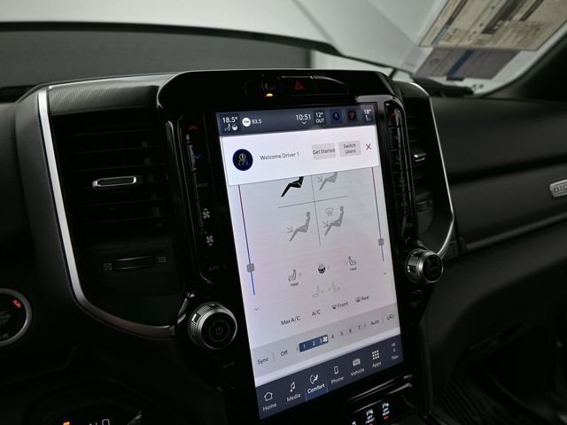 New 2026 RAM 1500 4x4 Crew Cab image 33