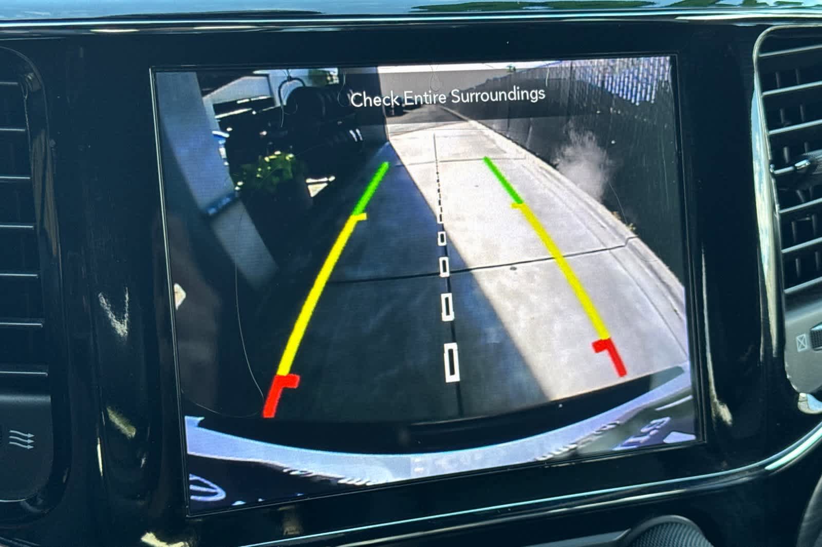Used 2020 Jeep Grand Cherokee Altitude AWD/4WD image 19