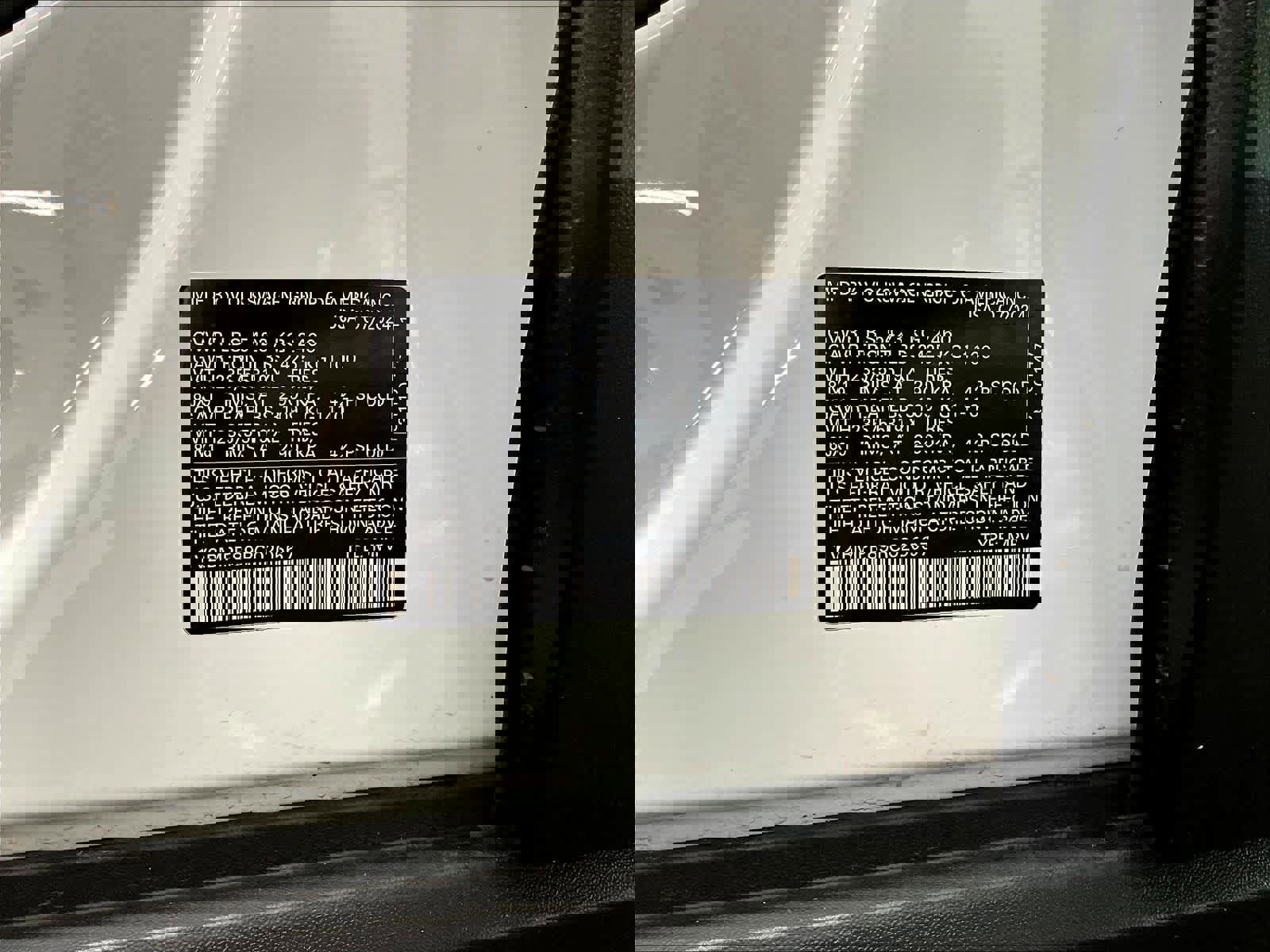 Certified 2024 Volkswagen ID.4 2WD image 32