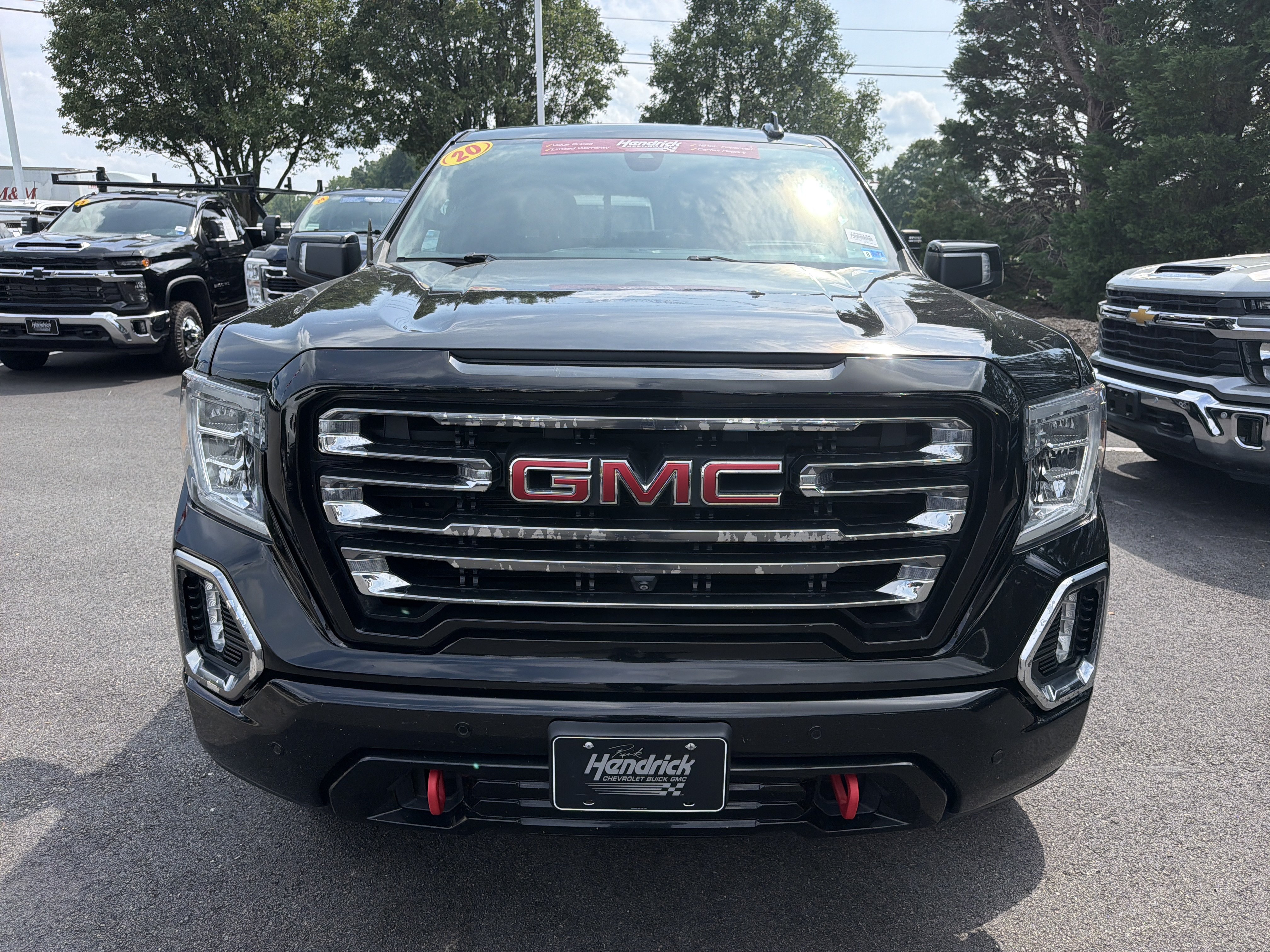 Used 2020 GMC Sierra 1500 AT4 w/ AT4 Premium Package AWD/4WD image 3