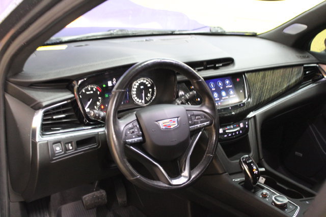 Used 2020 Cadillac XT6 Premium Luxury AWD/4WD image 14