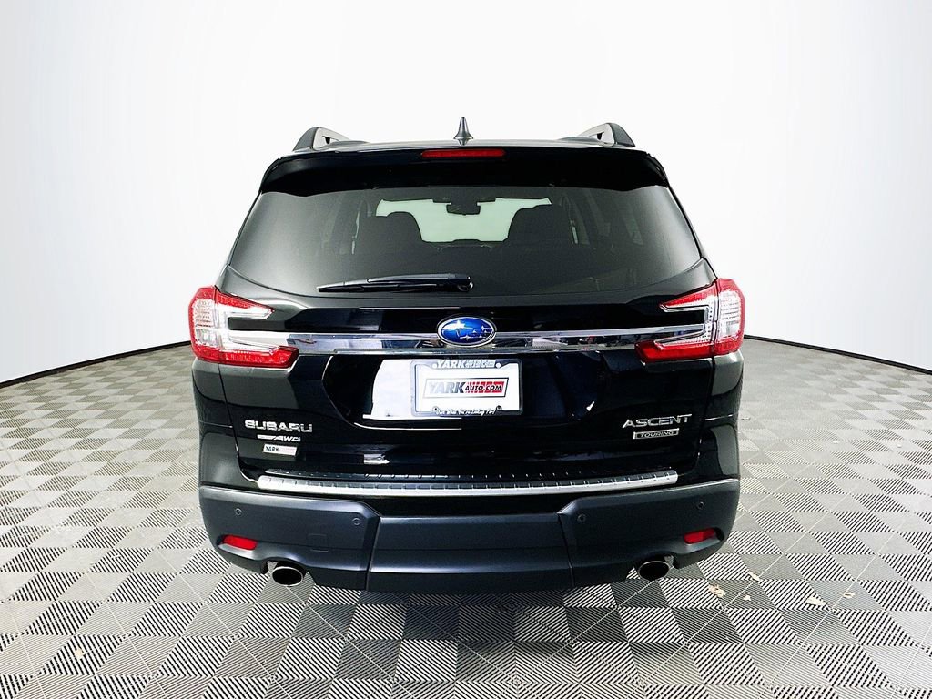 Used 2023 Subaru Ascent Touring AWD/4WD image 9