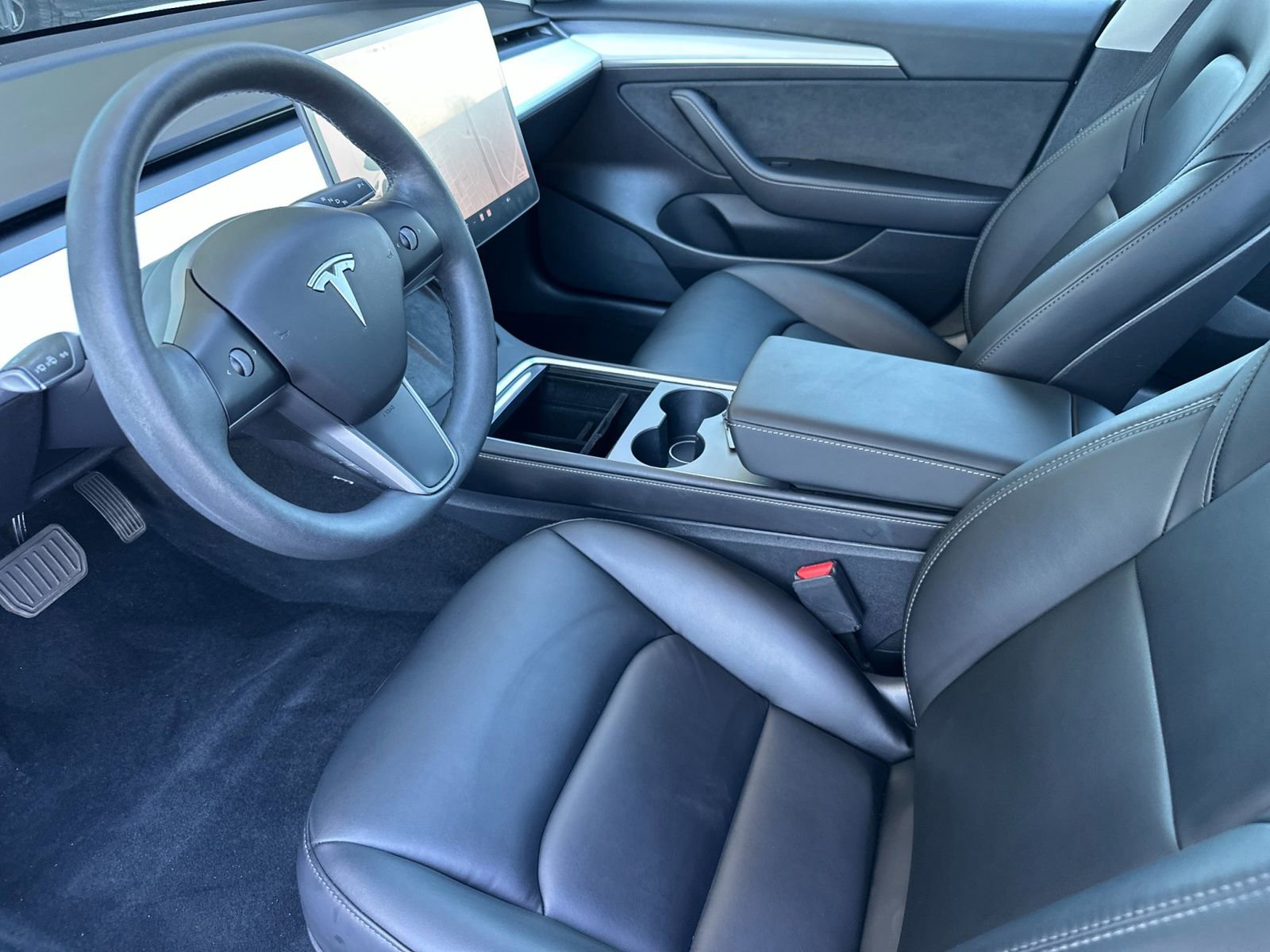 Used 2021 Tesla Model 3 Standard Range Plus image 10