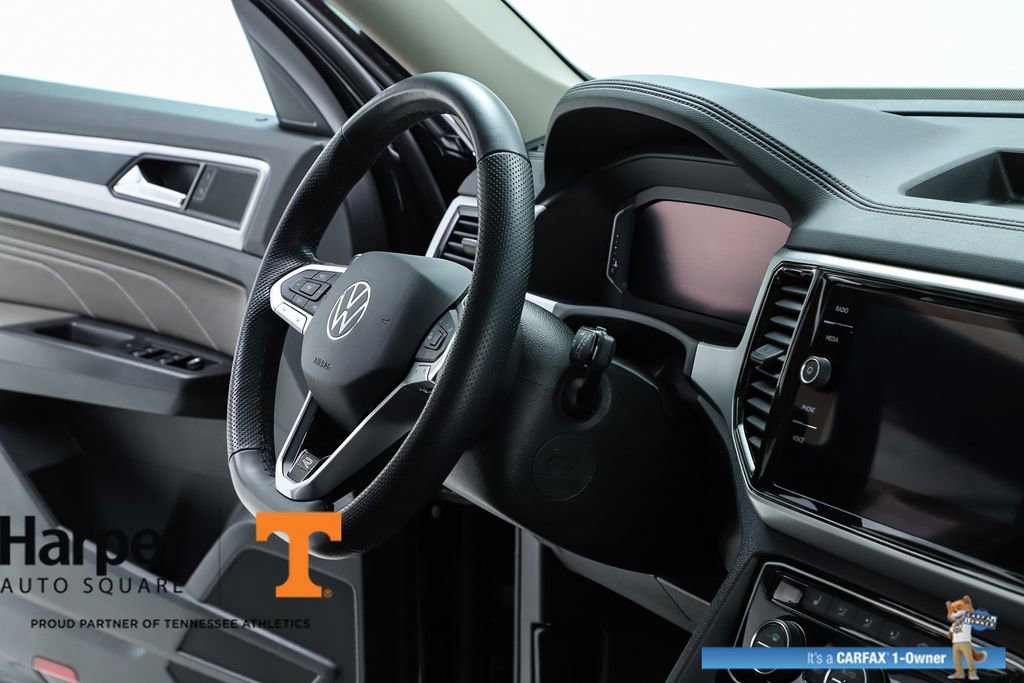 Used 2023 Volkswagen Atlas SEL R-Line AWD/4WD image 35