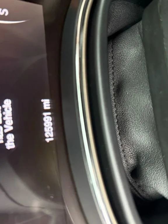 Used 2015 Jeep Grand Cherokee Limited AWD/4WD image 25