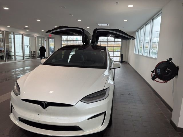 Used 2022 Tesla Model X image 7