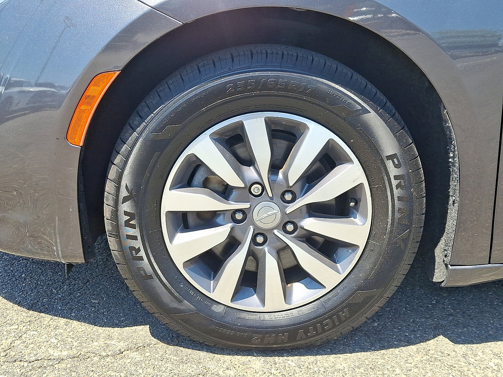 Used 2020 Chrysler Pacifica Touring-L Plus FWD image 8
