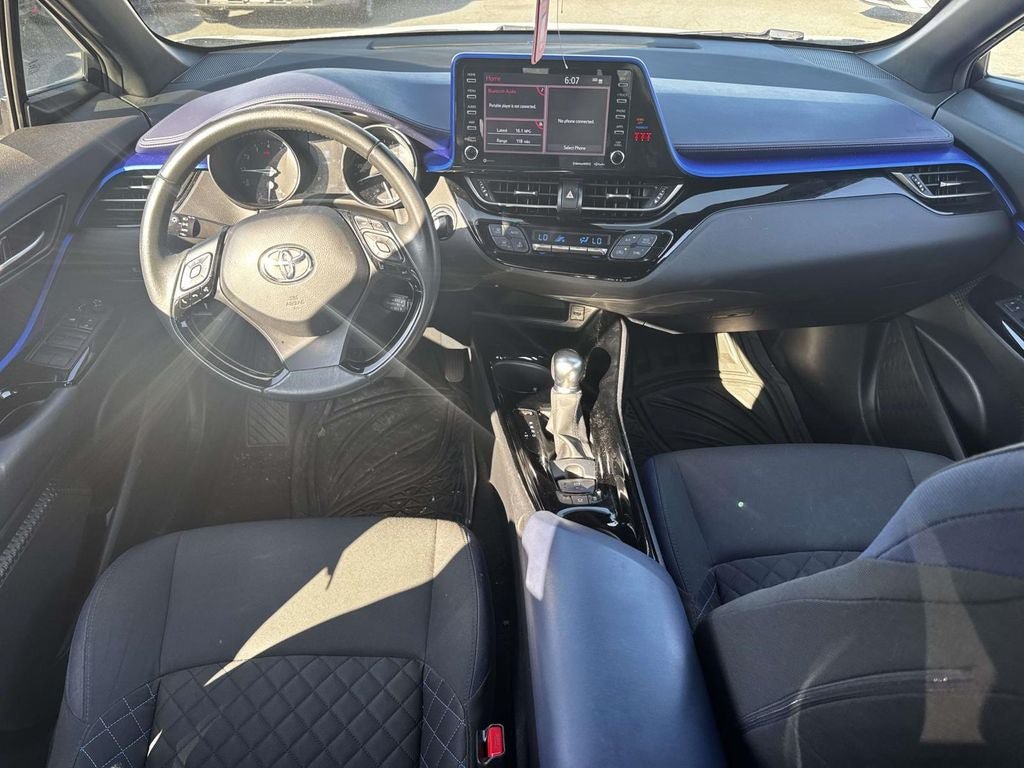 Used 2021 Toyota C-HR XLE FWD image 12