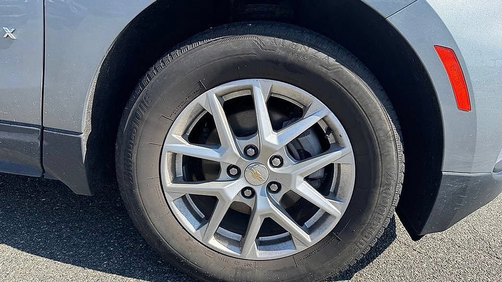 Certified 2024 Chevrolet Equinox LT AWD/4WD image 8