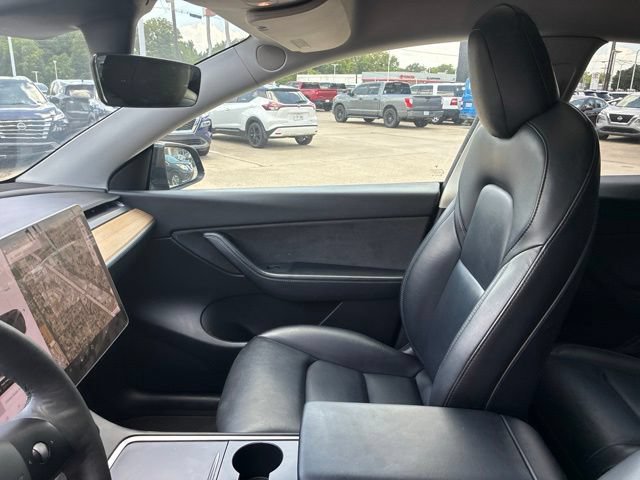Used 2021 Tesla Model Y Long Range AWD/4WD image 16