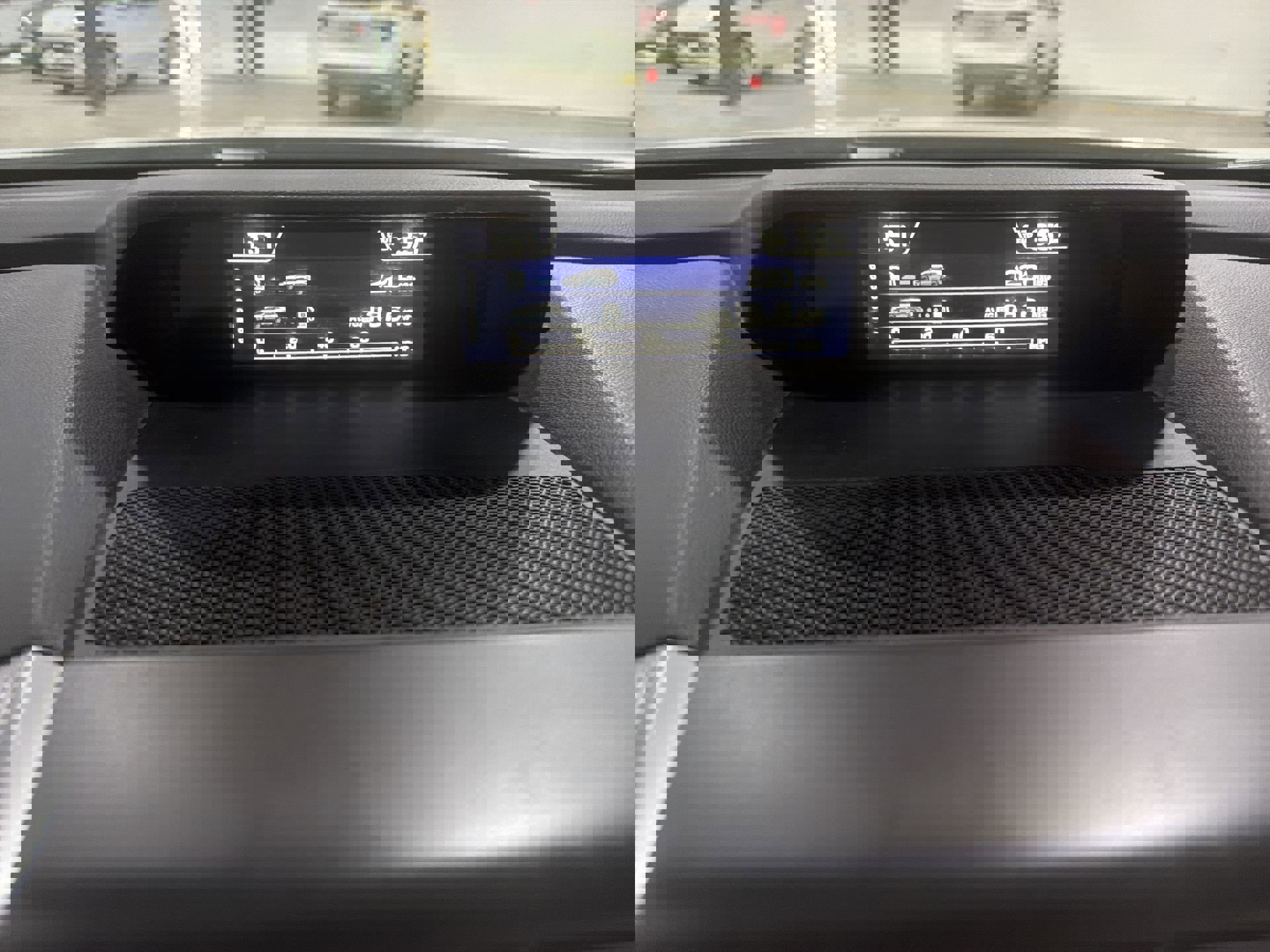 Used 2021 Subaru Ascent Limited w/ Technology Package image 23