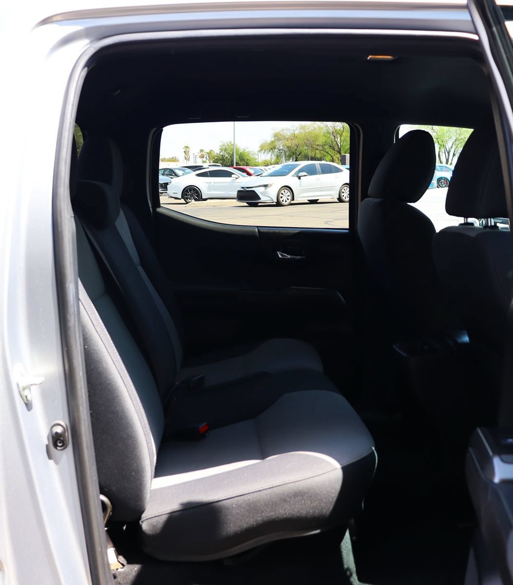Used 2021 Toyota Tacoma TRD Off-Road w/ Technology Package AWD/4WD image 27