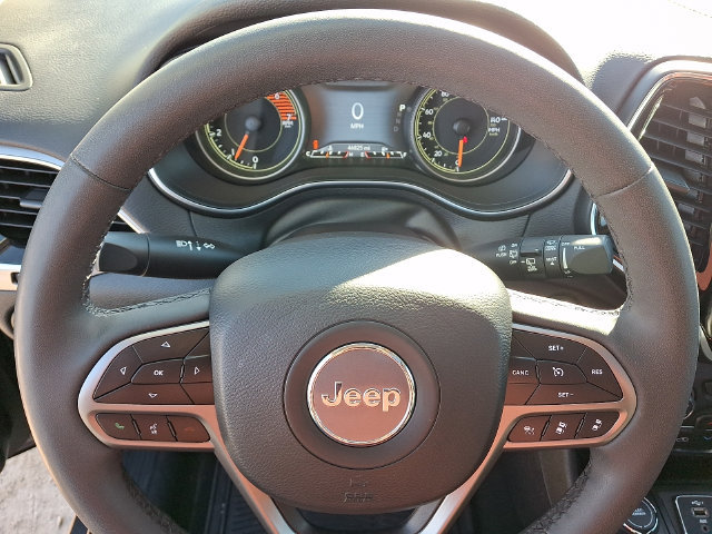 Used 2022 Jeep Cherokee Limited AWD/4WD image 4