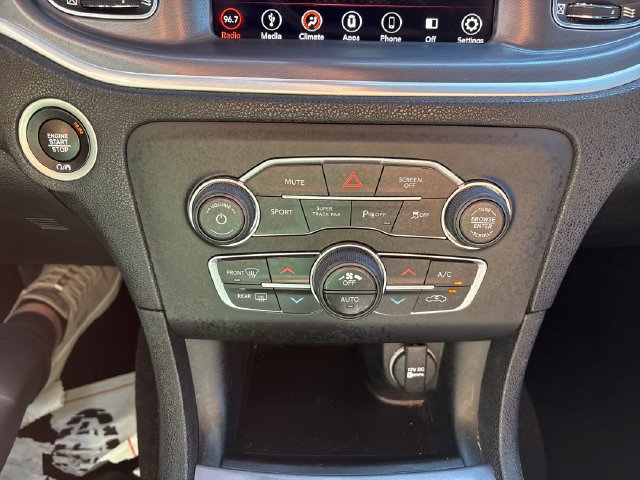 Used 2019 Dodge Charger SXT AWD/4WD image 16