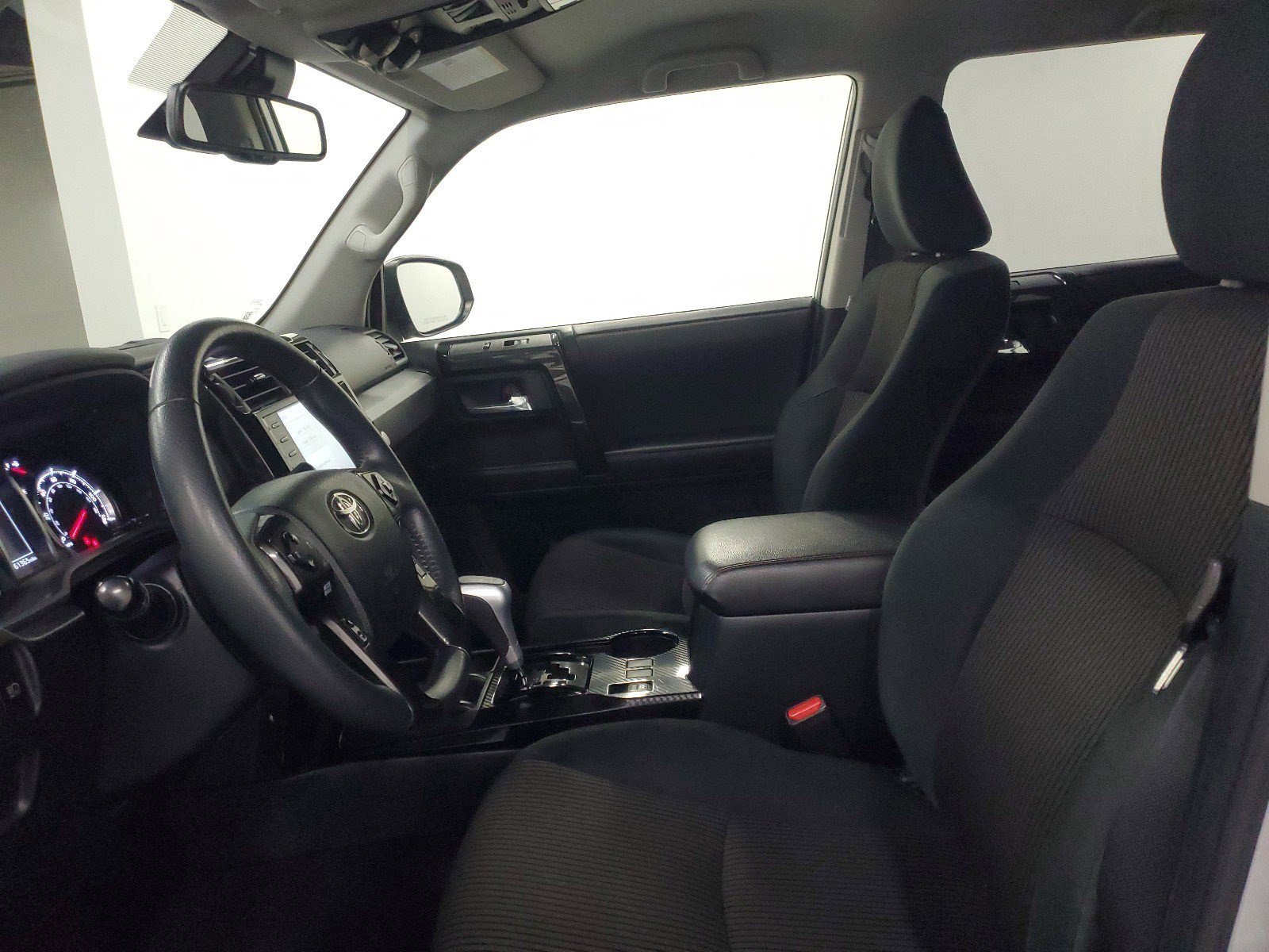 Used 2021 Toyota 4Runner TRD Off-Road AWD/4WD image 17