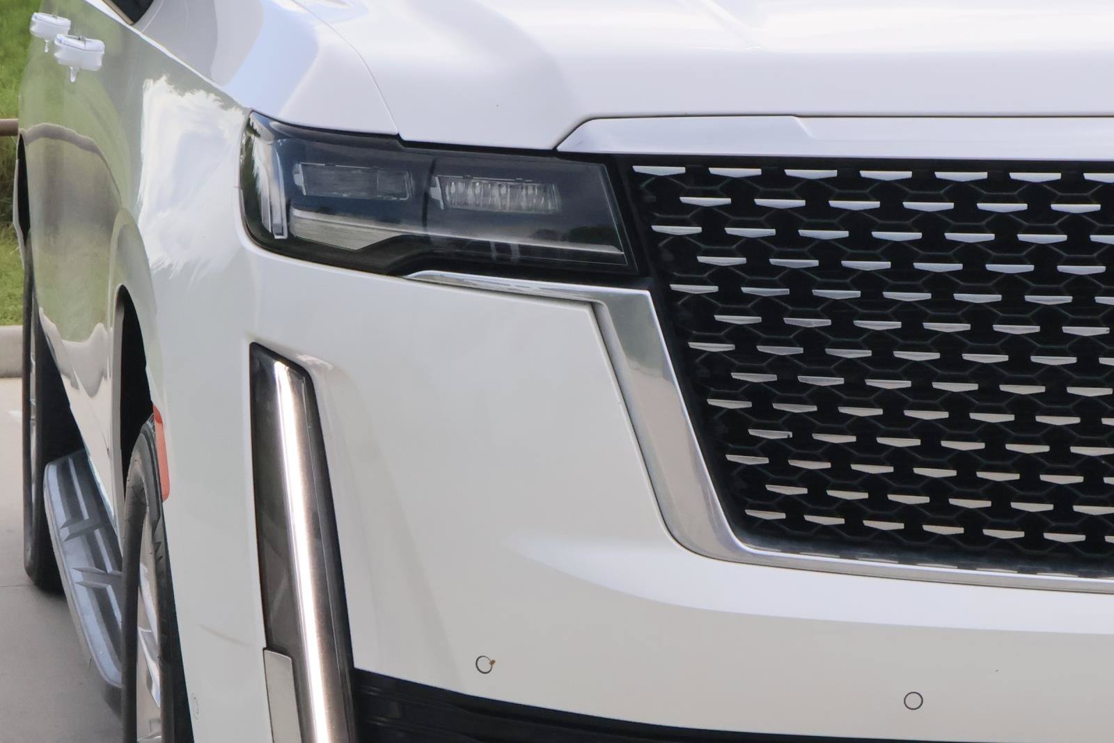 Certified 2024 Cadillac Escalade ESV Premium Luxury RWD image 9