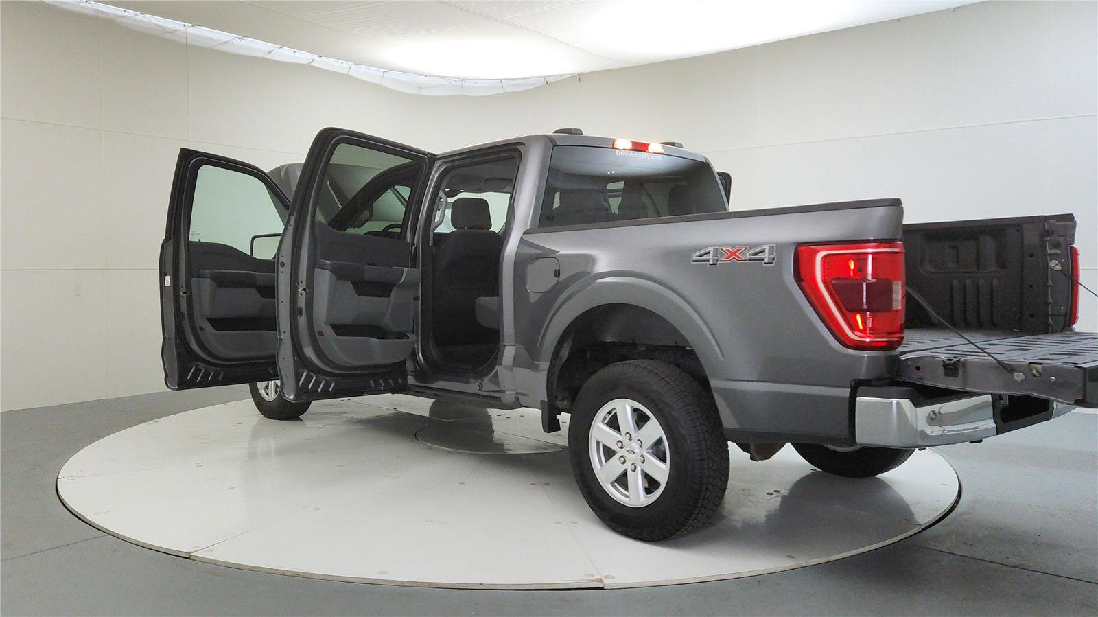 Used 2023 Ford F150 XLT image 12