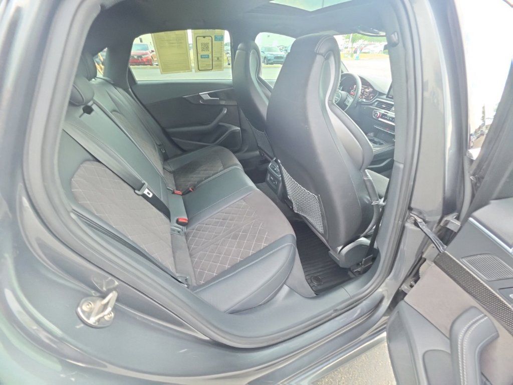 Used 2019 Audi S4 Premium Plus w/ Premium Plus Package AWD/4WD image 30