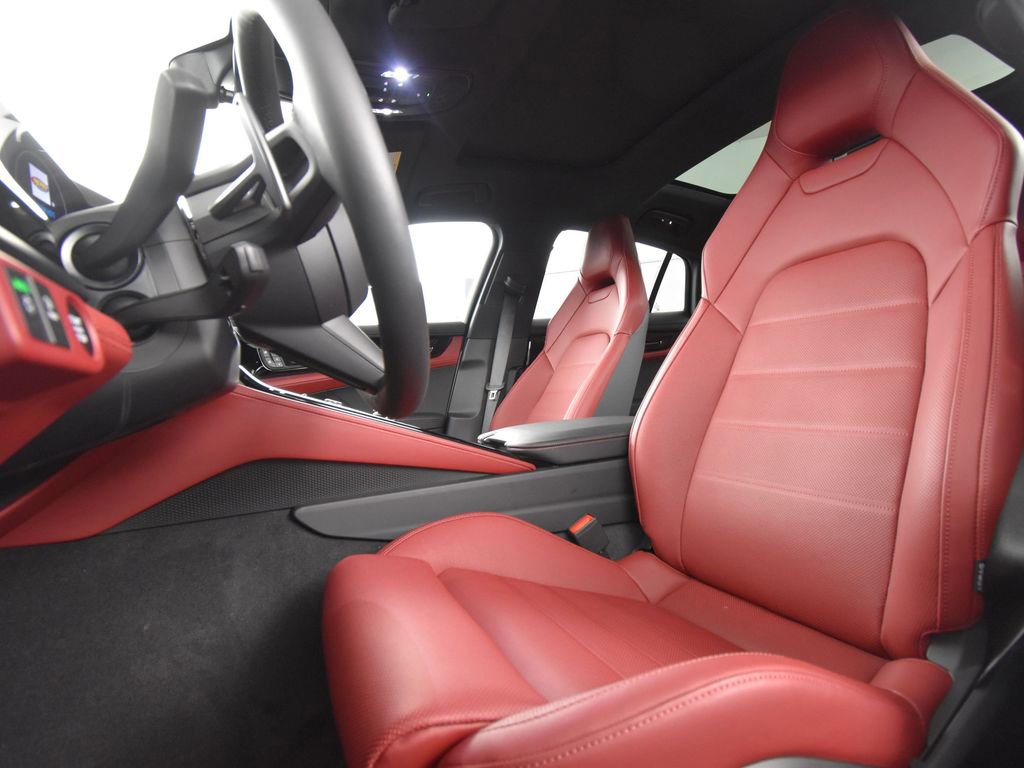 Used 2025 Porsche Panamera 4 image 5