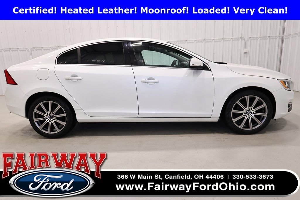 Used 2017 Volvo S60 T5 Inscription image 1
