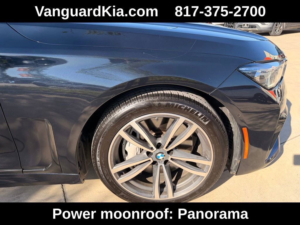 Used 2022 BMW 750i xDrive w/ M Sport Package AWD/4WD image 11