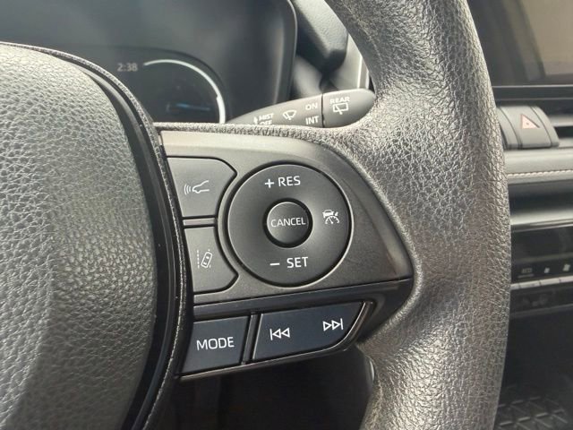 Used 2024 Toyota RAV4 LE AWD/4WD image 16