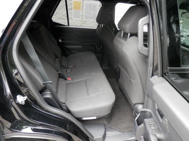Used 2025 Toyota 4Runner SR5 AWD/4WD image 34
