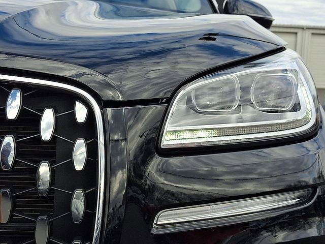 Certified 2025 Lincoln Corsair Reserve image 9