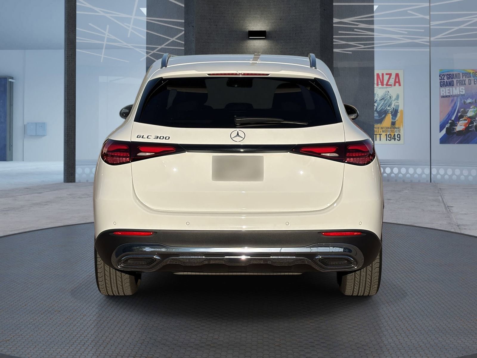 Used 2025 Mercedes-Benz GLC 300 image 5