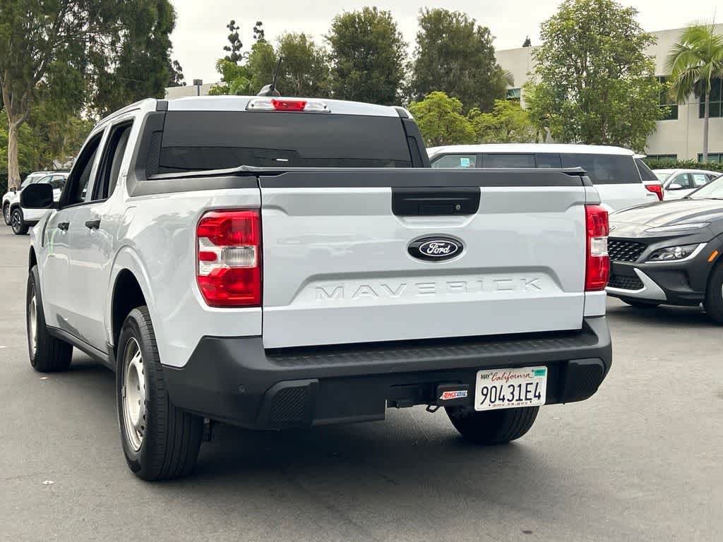 Used 2025 Ford Maverick XL FWD image 2