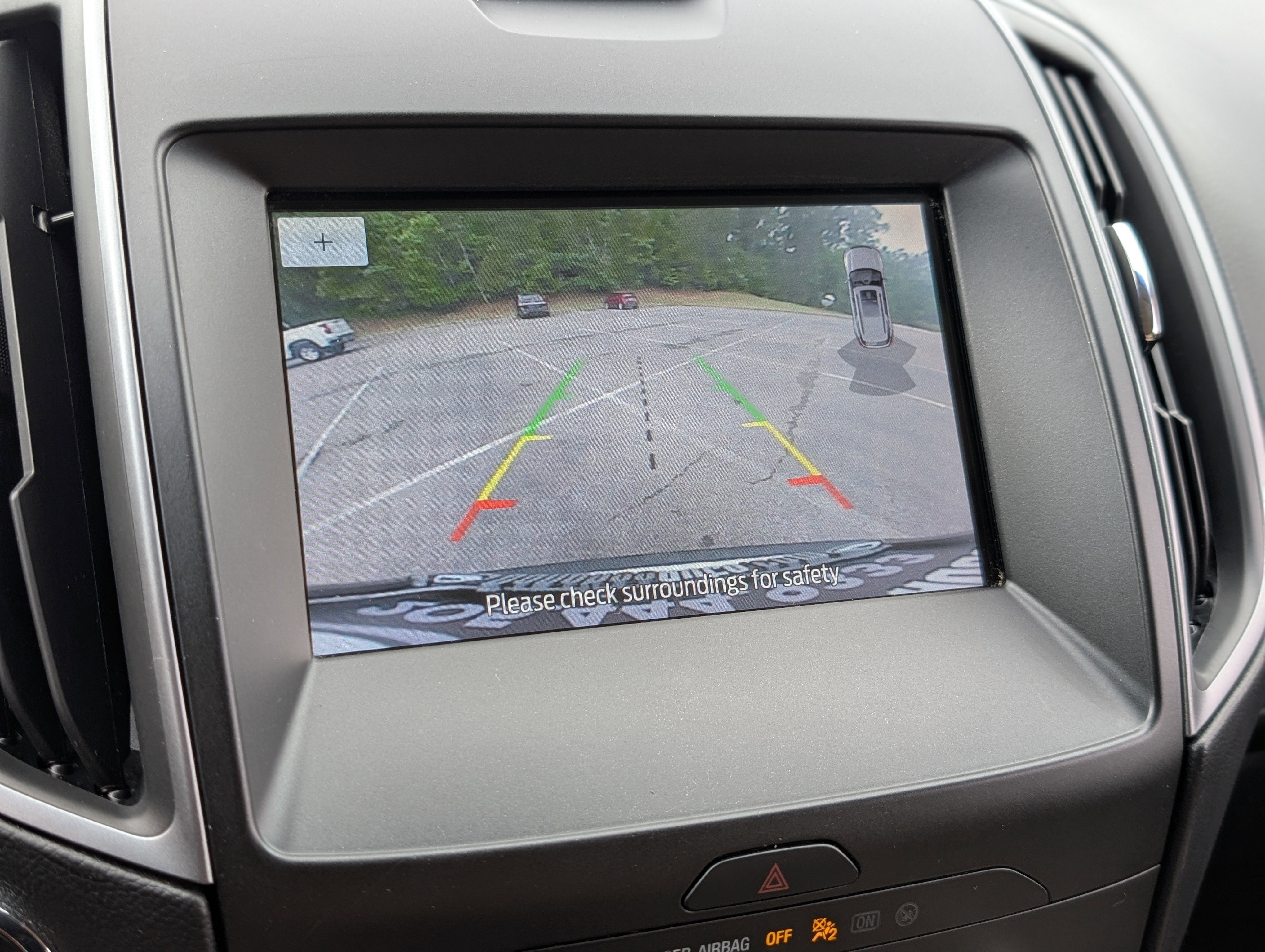 Used 2020 Ford Edge SE FWD image 26
