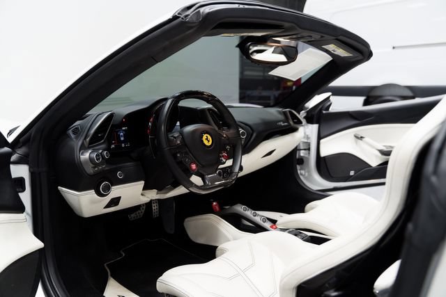 Used 2017 Ferrari 488 Spider RWD image 32