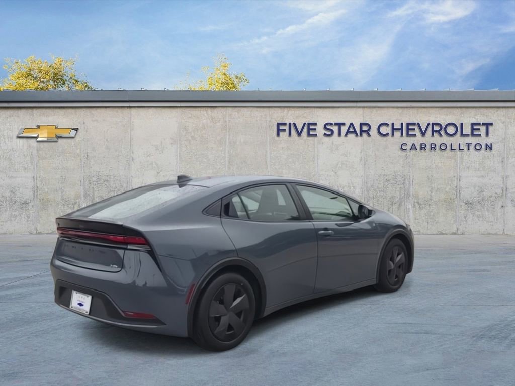 Used 2024 Toyota Prius LE image 8