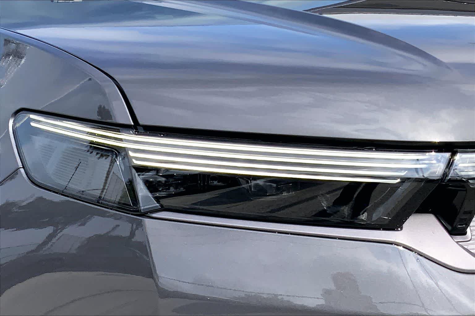 New 2026 Jeep Grand Wagoneer L Limited AWD/4WD image 10
