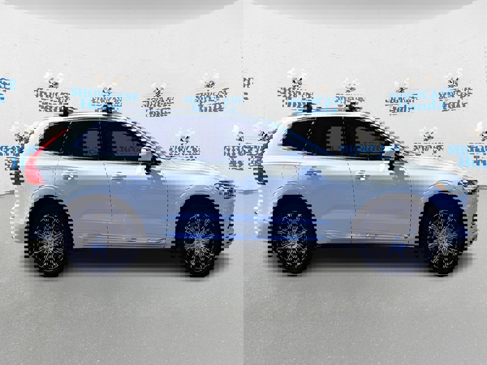 Used 2018 Volvo XC60 T8 Inscription image 8