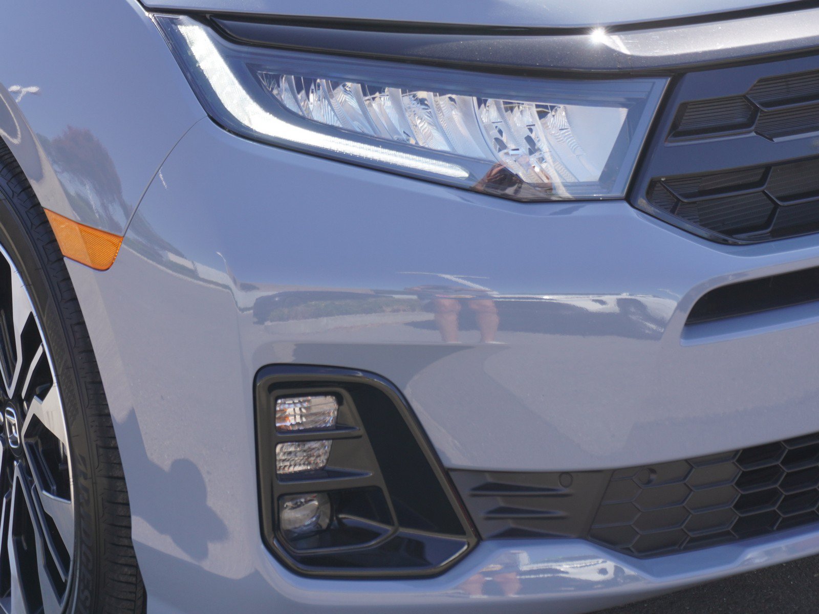 Used 2026 Honda Odyssey Elite image 3