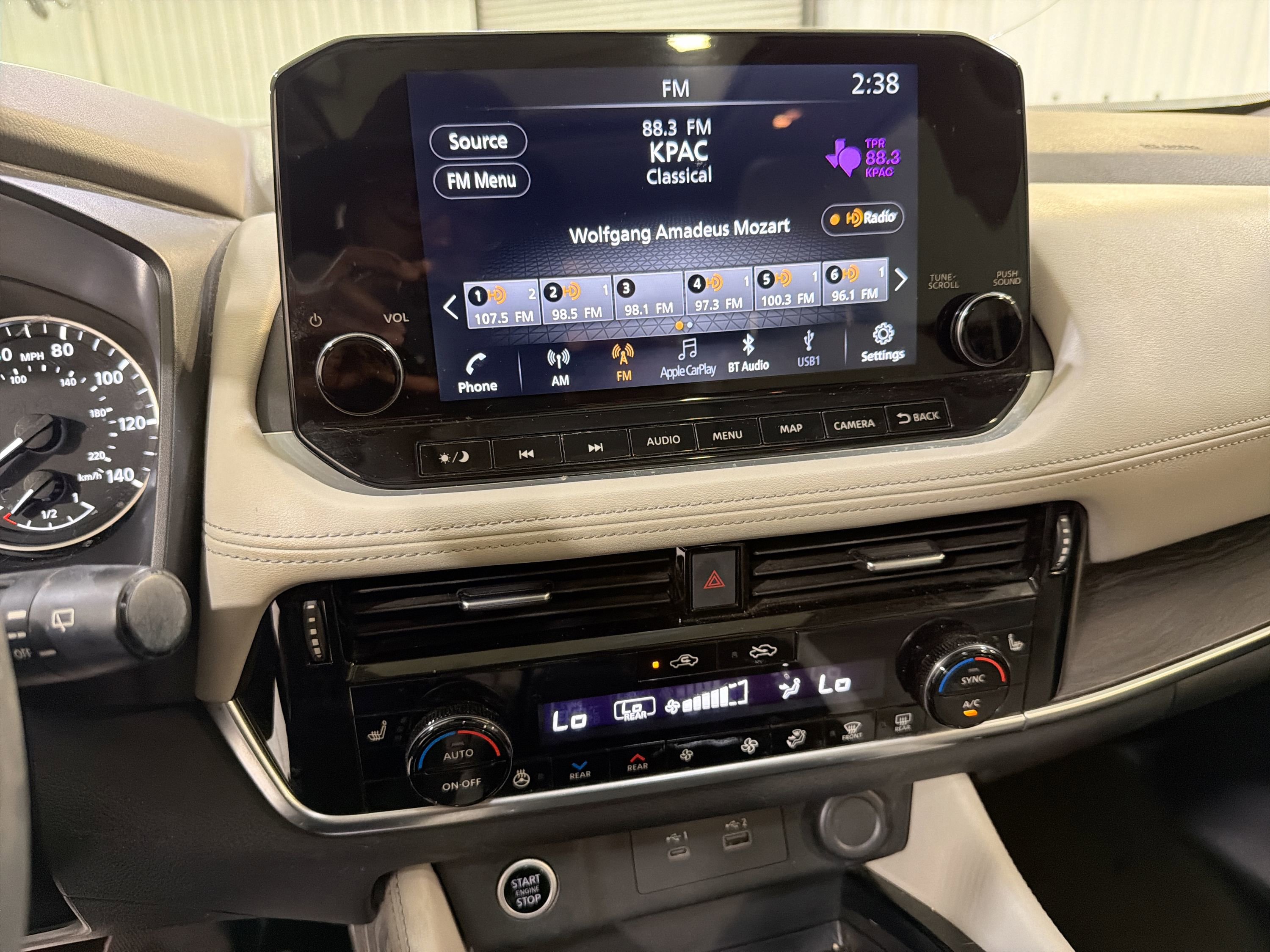 Used 2021 Nissan Rogue SL w/ Premium Package FWD image 17