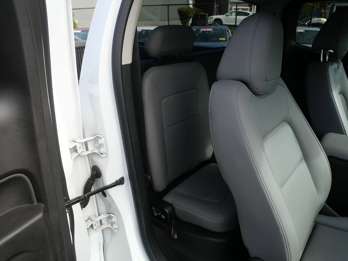 Used 2016 GMC Canyon W/T image 24