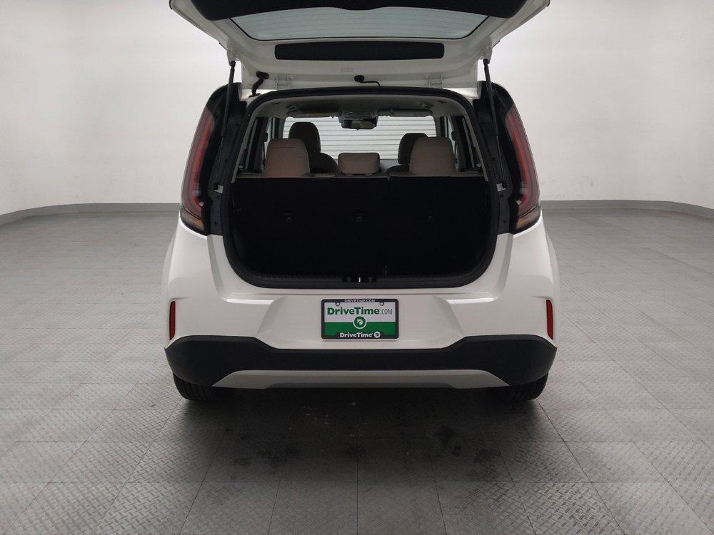 Used 2025 Kia Soul LX image 29