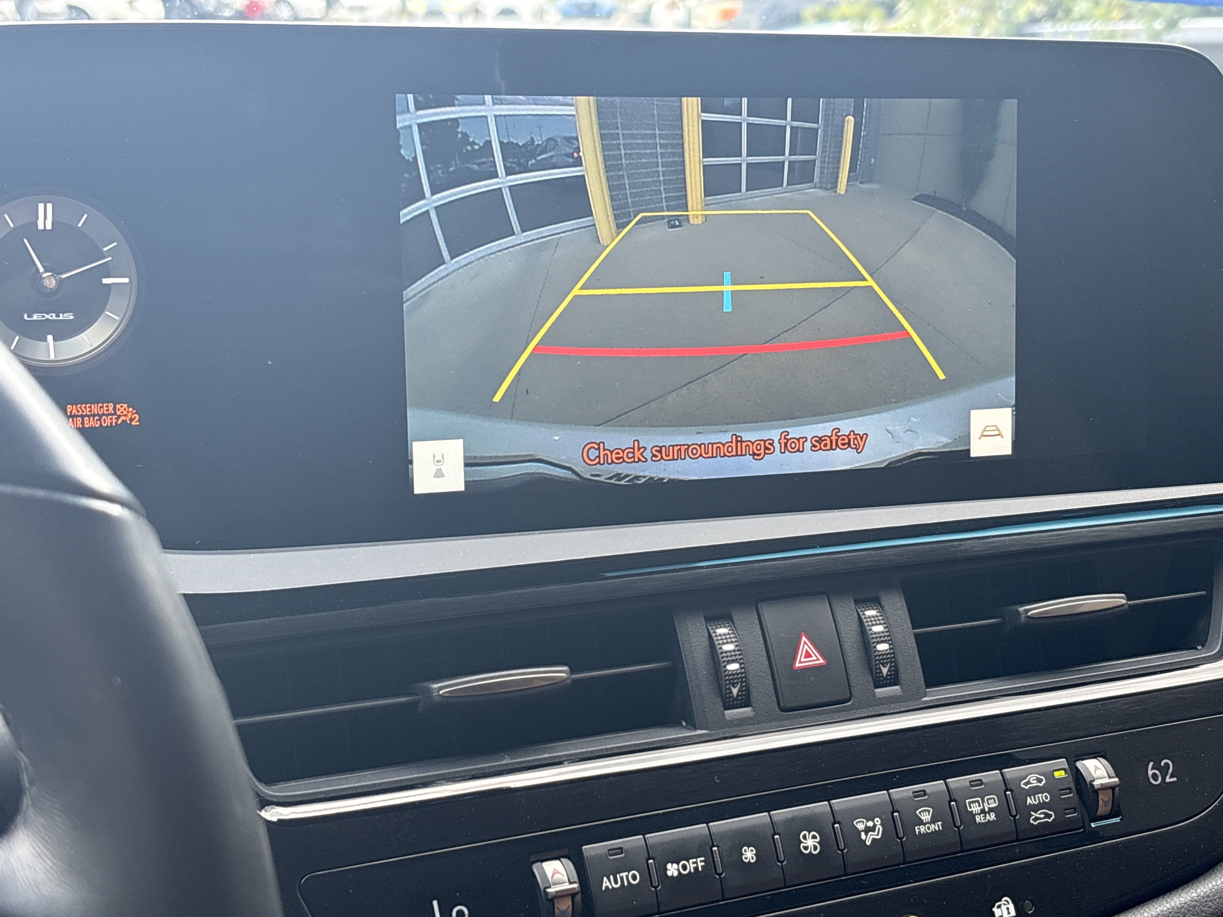 Used 2024 Lexus ES 300h w/ Premium Package FWD image 25