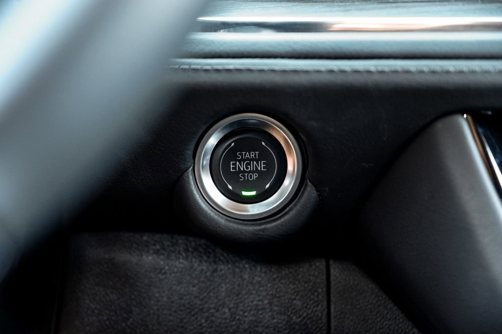 Used 2025 Chevrolet Suburban LS image 17