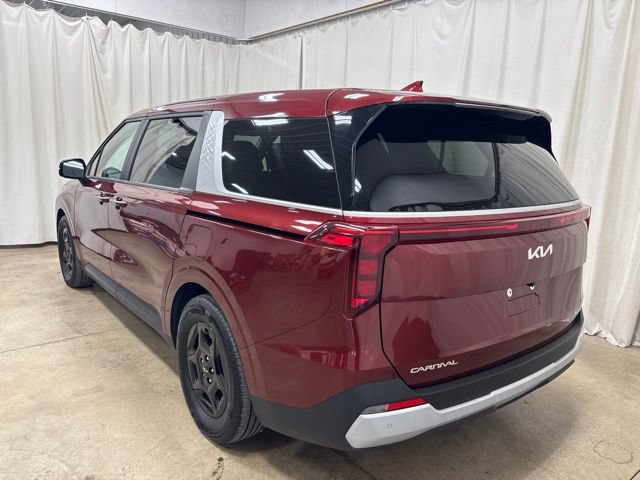 Used 2025 Kia Carnival FWD image 6