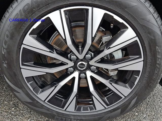 Certified 2023 Volvo XC60 B5 Core w/ Climate Package image 9