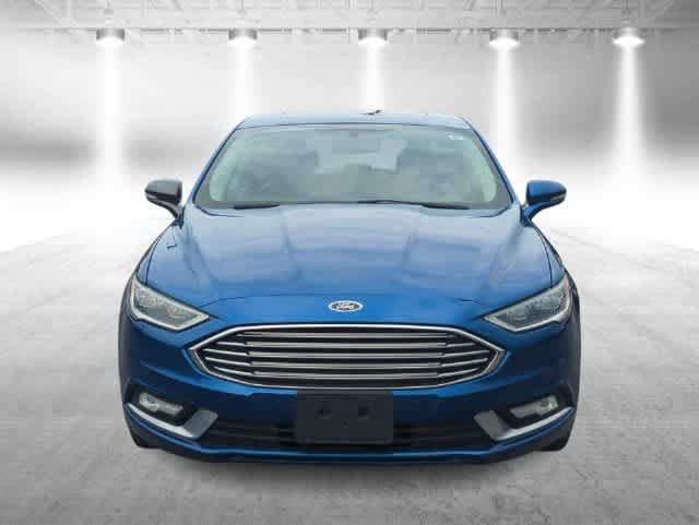 Used 2017 Ford Fusion SE w/ Fusion SE Technology Package AWD/4WD image 3