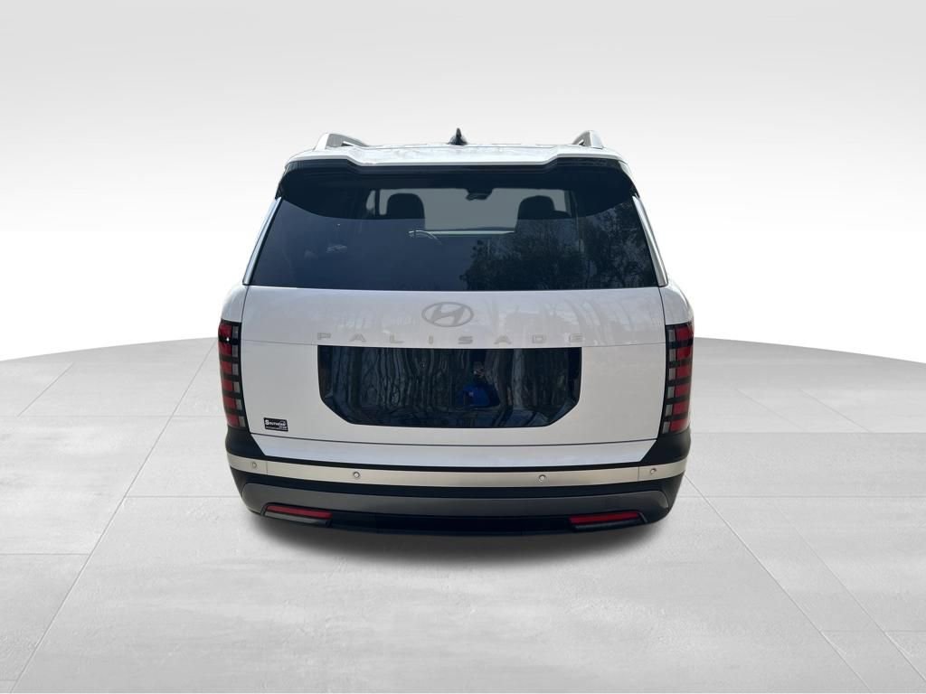 Used 2026 Hyundai Palisade SEL FWD image 4